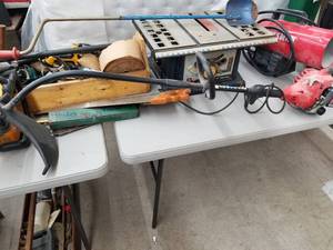 lot 316 image: Homelite 26cc Gas Line Trimmer