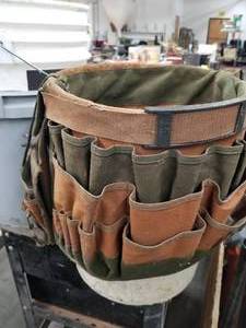 lot 333 image: Bucket Boss Tool Bucket Organizer, Plastic Bucket