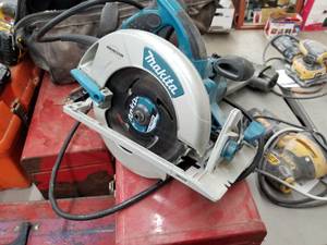 lot 350 image: Makita 5007MG 7-14 Circular Saw