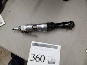 lot 360 image: Central Pneumatic 38 Air Ratchet