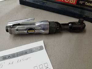 lot 361 image: Central Pneumatic 12 Air Ratchet Wrench