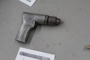 lot 366 image: Mac Tools 38 Air Drill