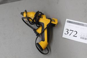 lot 372 image: DeWalt DWHTGR50 Glue Gun