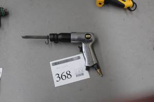 lot 368 image: Central Pneumatic Air Hammer