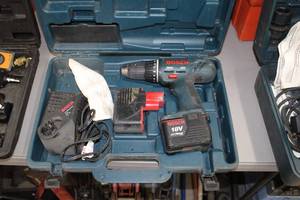 lot 382 image: Bosch 3850 12 18V Drill, Battery, Charger, Case