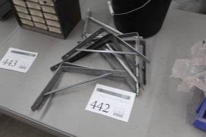 lot 442 image: Lot of  Metal Wall-Mount Shelving Brackets