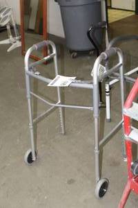lot 460 image: Collapsible Medical Walker