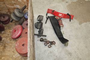 lot 522 image: Lot of  Exercise Equipment - Free Weights, Dumbbell Bar, Weight Clamps, Hand Exercise Grips, Weight Belt, Misc Equipment