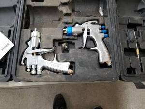 lot 531 image: Starting Line HVLP Spray Gun Kit, Plastic Case