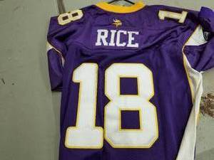 lot 590 image: Reebok On Field Equipment Jerry Rice #18 Minnesota Vikings Jersey Size 54