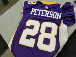 lot 592 image: Reebok On Field Equipment Peterson #28 Minnesota Vikings Jersey Size 50