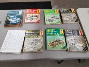 lot 586 image: Lot of (8) Haynes Auto Repair Manuals - Geo Storm, Chevy ChevettePontiac T1000, Chevrolet Full-Size, Dodge OmniPlymouth Horizon, Isuzu Pickup & Trooper,Dodge Pick-ups, Buick Mid-Size, Chevy Citation