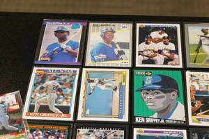 lot 16 image: Ken Griffey Jr Baseball Card Lot  24 Different Cards & Signature Rookies Mini Set