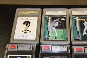 lot 31 image: Baseball Graded Card Lot  11 Cards