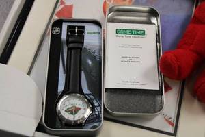 lot 35 image: NHL Hockey Collectibles Resale Lot  29 Items