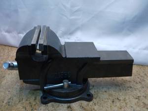 BESSEY 6 BENCH VISE  (SKU 761)