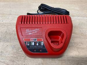 MILWAUKEE M12 12-Volt Lithium-Ion Battery Charger