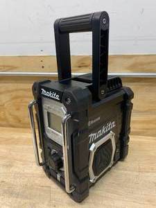 MAKITA RECONDITIONED 18-Volt LXT Lithium-Ion Cordless Bluetooth Job Site Radio (Tool Only)