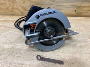 BLACKDECKER 7 14 Circular Saw