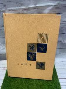 1964 NDSU Bison Yearbook 403 Pages