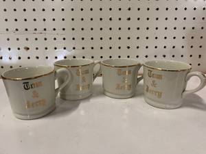 Lot of Four Vintage Hall Tom & Jerry Glasses
