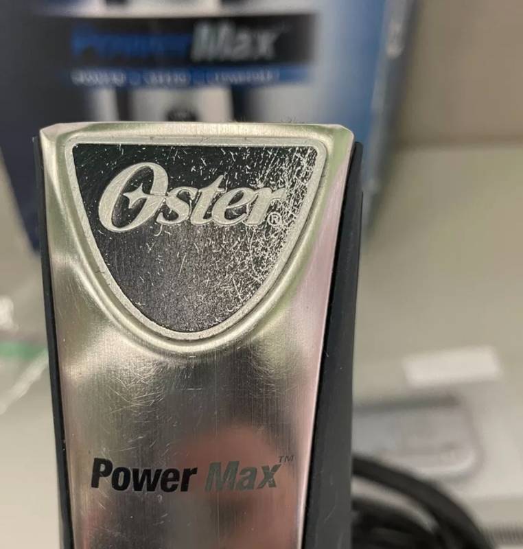 lot 73 image: Oster Power Max Pet Hair Clippers