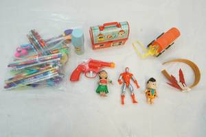 lot 40 image: toys