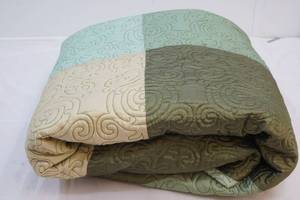 lot 68 image: blanket