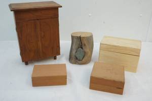 lot 69 image: wood boxes