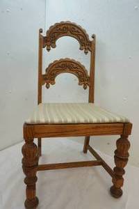 lot 130 image: chair