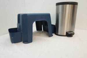 lot 146 image: garbage can