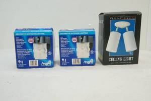 lot 164 image: light fixtures