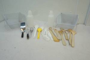 lot 190 image: Kitchen tools