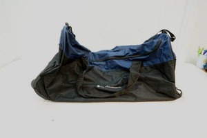 lot 204 image: Travel bag