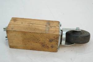 lot 212 image: trailer dolly