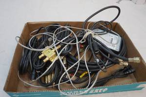 lot 223 image: cable cords