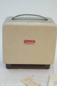 lot 225 image: movie projector