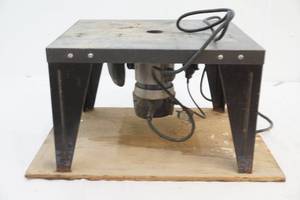 lot 256 image: router