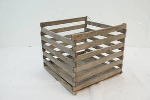 lot 261 image: wood crate