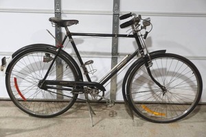 lot 266 image: bike