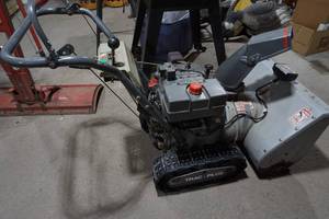 lot 286 image: snowblower