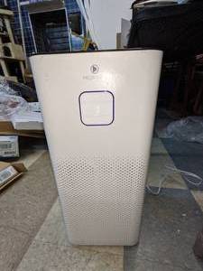 lot 30 image: Medify AirX Whole Room Air Purifier