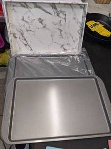 lot 59 image: Farberware Cookie Pans & Serving Tray
