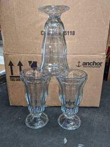 lot 49 image: Set of 9 Anchor Hocking Vintage Soda Glasses