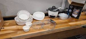 lot 76 image: Corningware Set & Aroma Rice Cooker