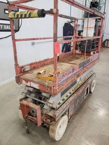 Sky Jack Scissor Lift 3220