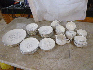 Rhythm Dinnerware