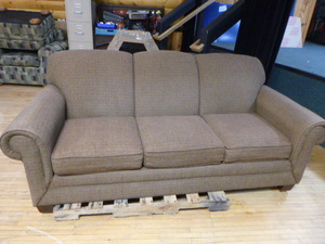 Broyhill 3 Cushion Couch