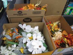 Lot of Artificial Flowers, White Ma...
