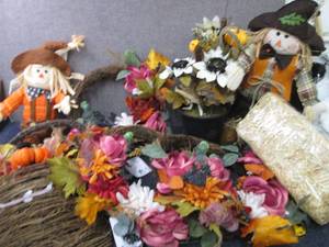 Assorted Fall Wreaths, Potted Dco...